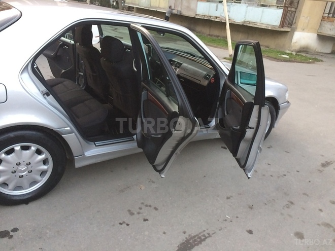 Mercedes C 200 1998, 2,930,000 km - 2.0 l - Bakı