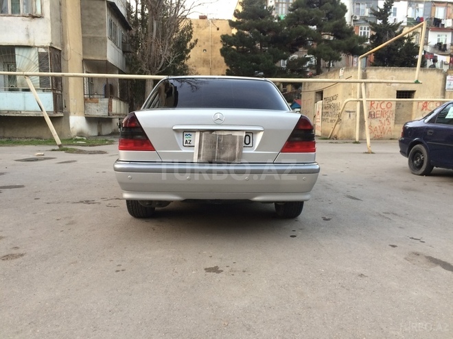 Mercedes C 200 1998, 2,930,000 km - 2.0 l - Bakı