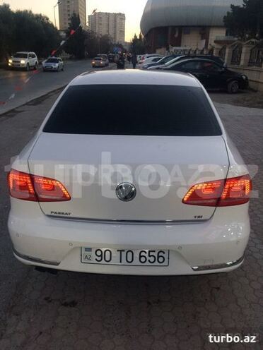 Volkswagen Passat 2011, 53,000 km - 1.8 l - Bakı