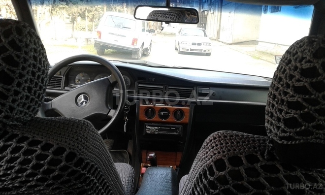 Mercedes 190 1993, 210,000 km - 2.0 л - Sumqayıt