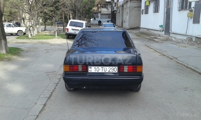 Mercedes 190 1993, 210,000 km - 2.0 л - Sumqayıt