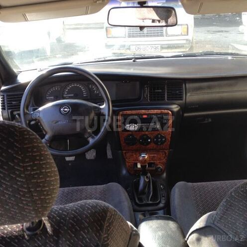 Opel Vectra 1997, 300,000 km - 2.0 l - Bakı
