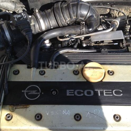 Opel Vectra 1997, 300,000 km - 2.0 l - Bakı