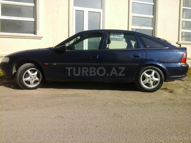 Opel Vectra 1995, 35,685 km - 1.8 l - Sumqayıt