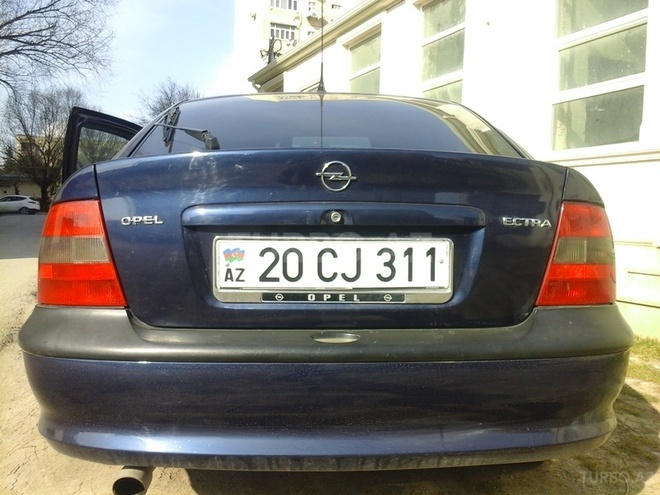 Opel Vectra 1995, 35,685 km - 1.8 l - Sumqayıt