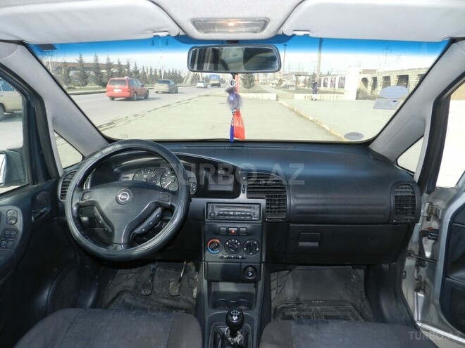 Opel Zafira 2000, 325,620 km - 1.8 l - Xaçmaz