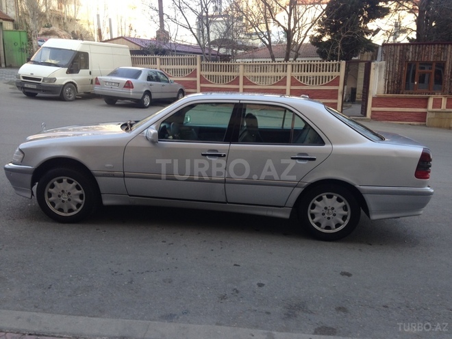 Mercedes C 280 1998, 256,000 km - 2.8 l - Bakı