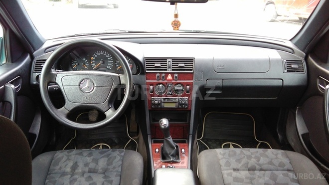 Mercedes C 180 1999, 173,000 km - 1.8 л - Bakı