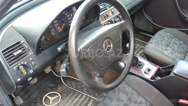 Mercedes C 180 1999, 173,000 km - 1.8 л - Bakı