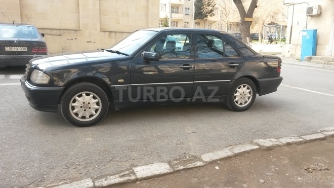 Mercedes C 220 1997, 198,000 km - 2.2 l - Bakı