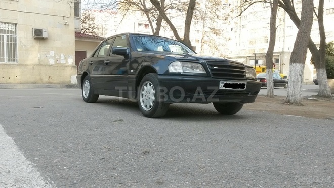 Mercedes C 220 1997, 198,000 km - 2.2 l - Bakı