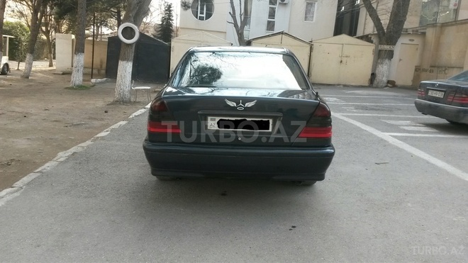 Mercedes C 220 1997, 198,000 km - 2.2 l - Bakı