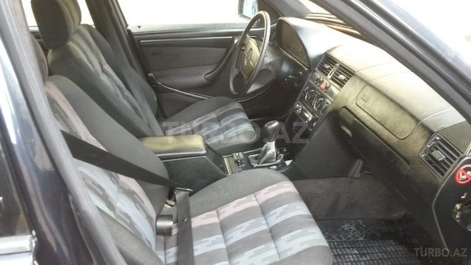 Mercedes C 220 1997, 198,000 km - 2.2 l - Bakı