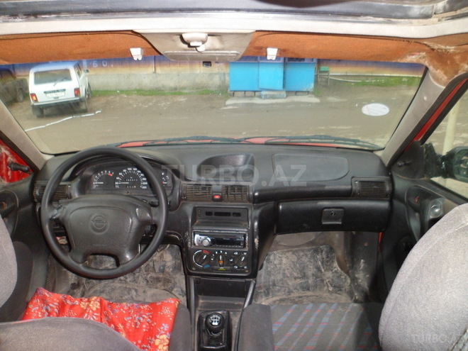 Opel Astra 1995, 134,580 km - 1.6 l - Bakı