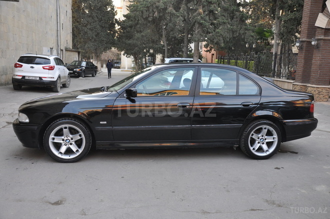 BMW 523 1998, 270,000 km - 2.3 l - Bakı