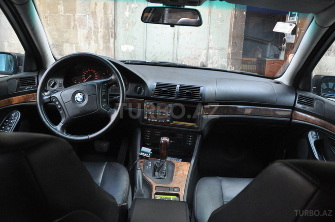 BMW 523 1998, 270,000 km - 2.3 l - Bakı