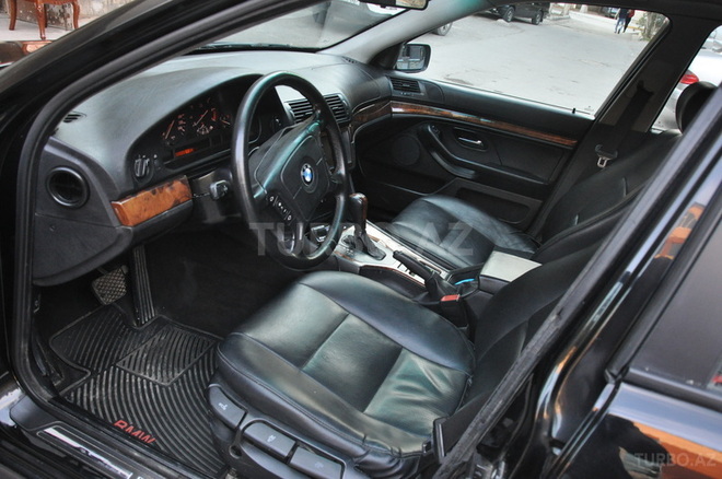 BMW 523 1998, 270,000 km - 2.3 l - Bakı