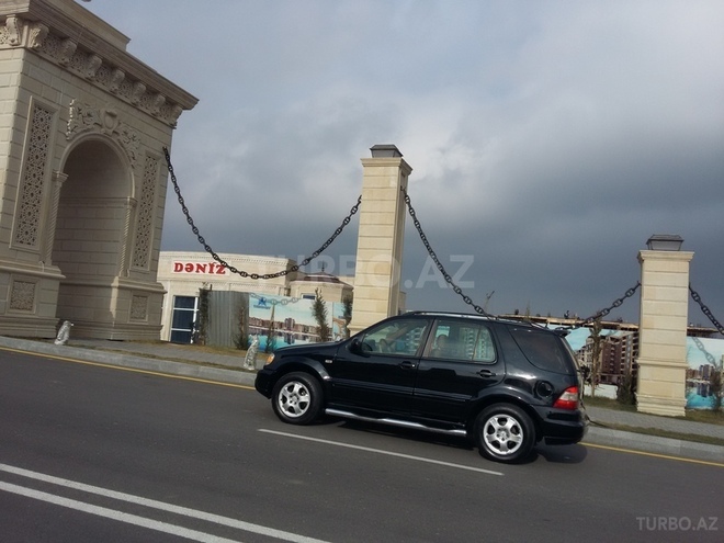 Mercedes ML 350 2003, 197,000 km - 3.4 l - Sumqayıt