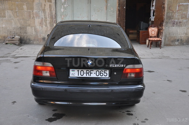 BMW 523 1998, 270,000 km - 2.3 l - Bakı
