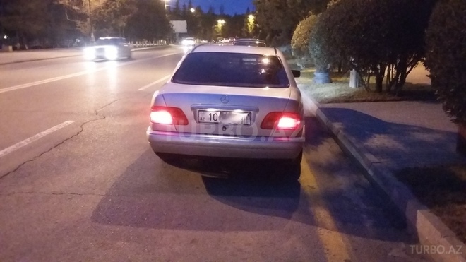 Mercedes E 200 1996, 240,144 km - 2.0 l - Sumqayıt