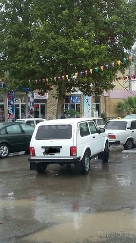 LADA (VAZ) Niva 2014, 60 km - 0.2 l - Bərdə