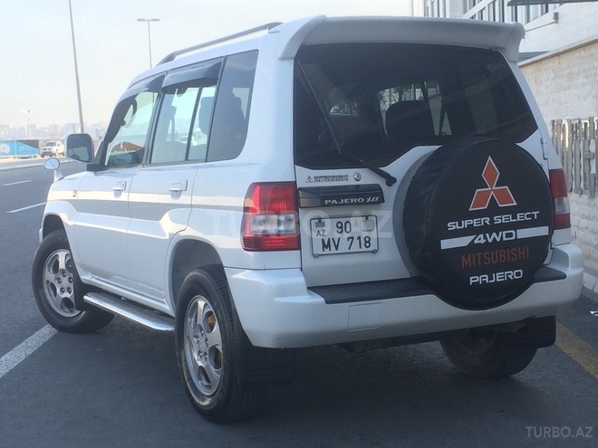 Mitsubishi Pajero io 2002, 139,717 km - 2.0 l - Bakı