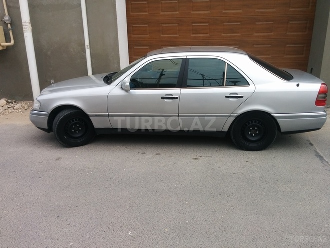 Mercedes C 280 1995, 320,000 km - 2.8 l - Bakı