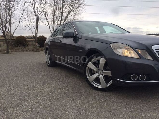 Mercedes E 220 2009, 118,200 km - 2.2 l - Bakı
