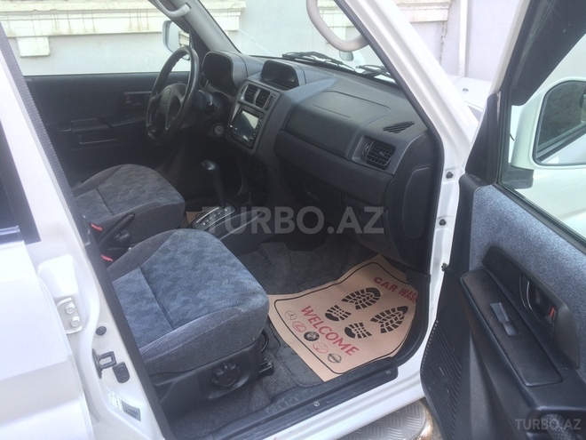 Mitsubishi Pajero io 2002, 139,715 km - 2.0 l - Bakı