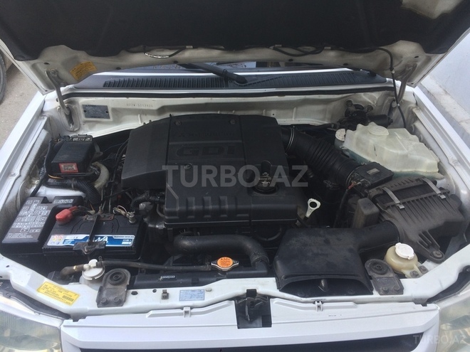 Mitsubishi Pajero io 2002, 139,715 km - 2.0 l - Bakı