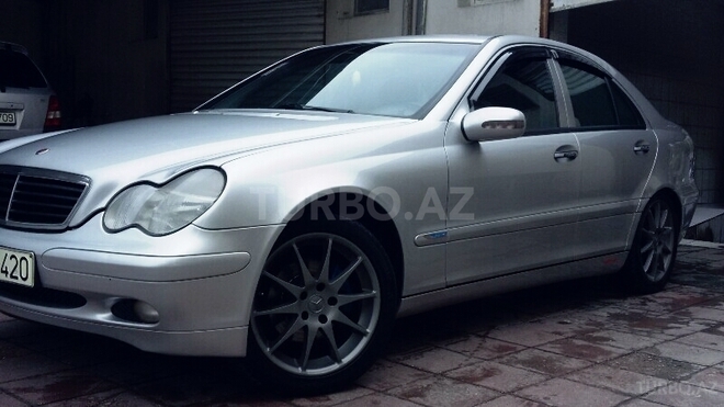 Mercedes C 200 2000, 235,000 km - 2.0 l - Bakı