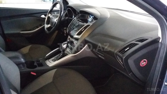 Ford Focus 2012, 78,000 km - 1.6 l - Samux