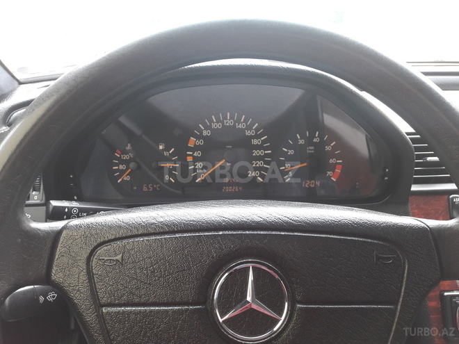 Mercedes C 180 1999, 201,000 km - 1.8 l - Xırdalan