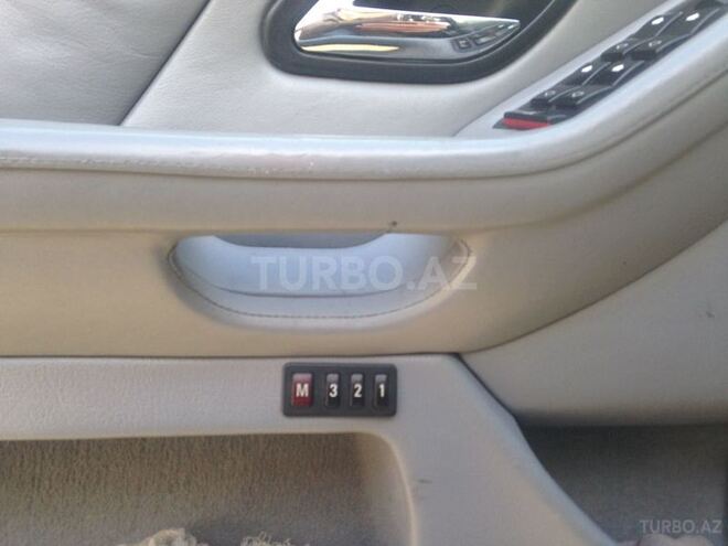 BMW 528 1997, 310,000 km - 2.8 л - Bakı