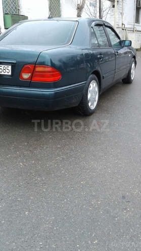 Mercedes E 230 1995, 507,000 km - 2.3 l - Bakı