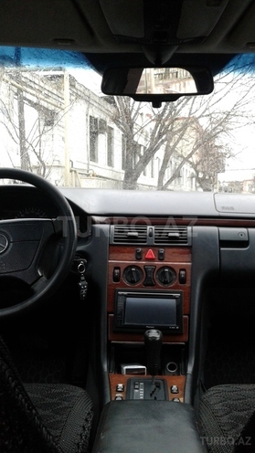 Mercedes E 230 1995, 507,000 km - 2.3 l - Bakı