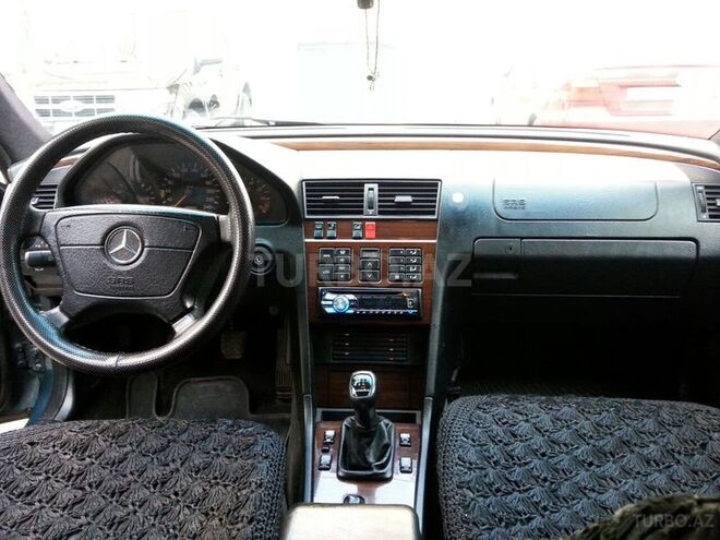 Mercedes C 200 1995, 300,000 km - 2.0 l - Bakı