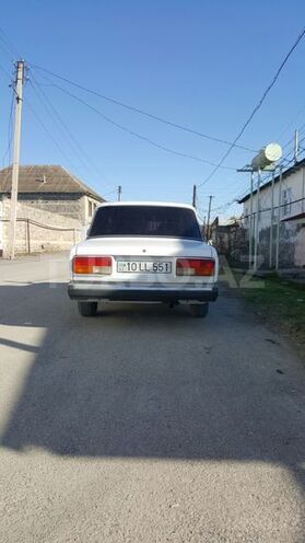 LADA (VAZ) 2107 2004, 72,000 km - 1.6 l - Ucar