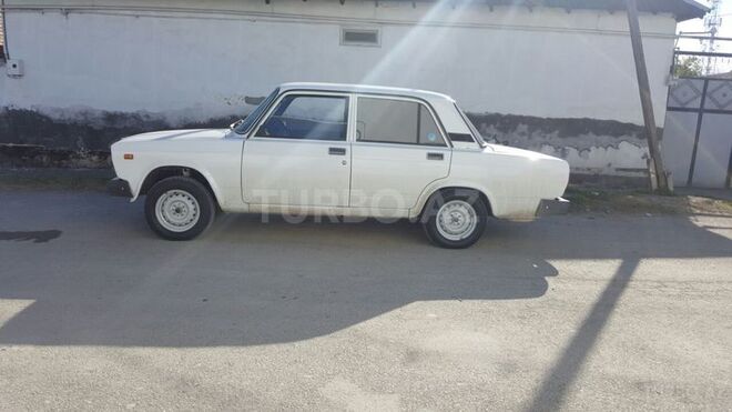 LADA (VAZ) 2107 2004, 72,000 km - 1.6 l - Ucar