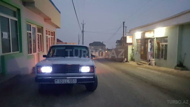 LADA (VAZ) 2107 2004, 72,000 km - 1.6 l - Ucar