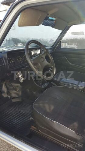 LADA (VAZ) 2107 2004, 72,000 km - 1.6 l - Ucar
