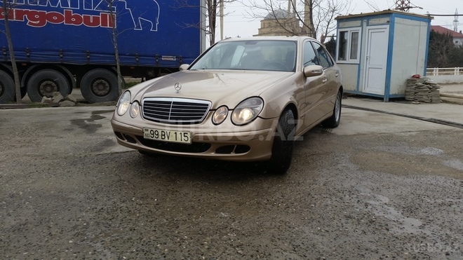 Mercedes E 220 2005, 438,000 km - 2.2 l - Sumqayıt