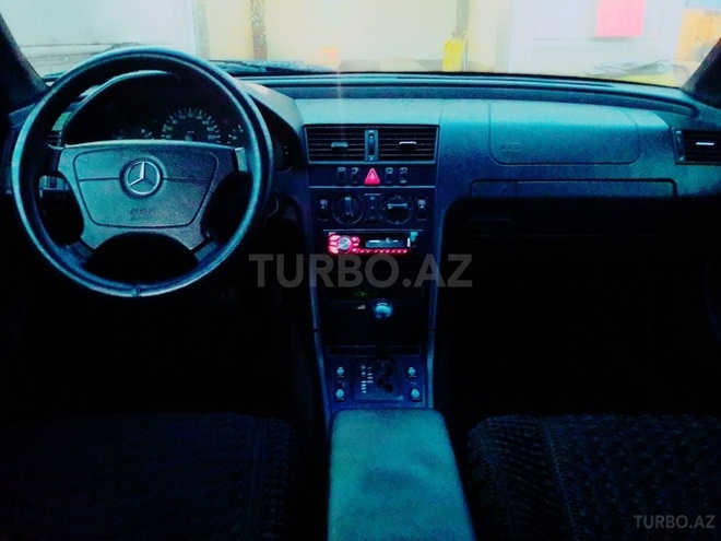 Mercedes C 200 1998, 421,650 km - 2.0 l - Bakı