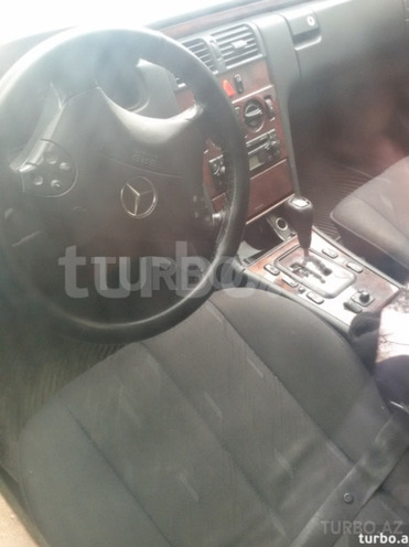 Mercedes  2000, 300,000 km - 2.3 л - Bakı