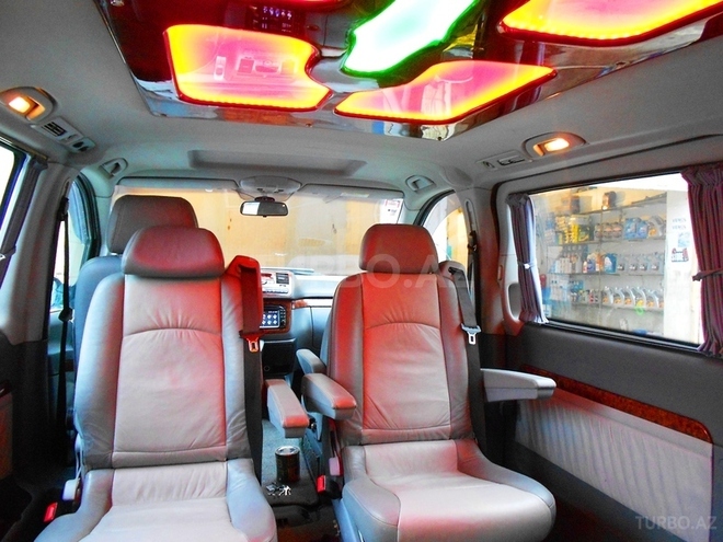 Mercedes Viano 2006, 260,000 km - 2.2 л - Bakı