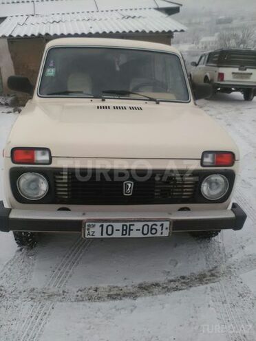 LADA (VAZ) Niva 1993, 900,000 km - 1.7 l - Lerik