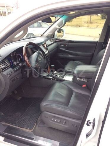 Lexus LX 570 2010, 80,000 km - 5.7 l - Bakı