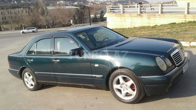 Mercedes E 230 1996, 250,000 km - 2.3 л - Bakı