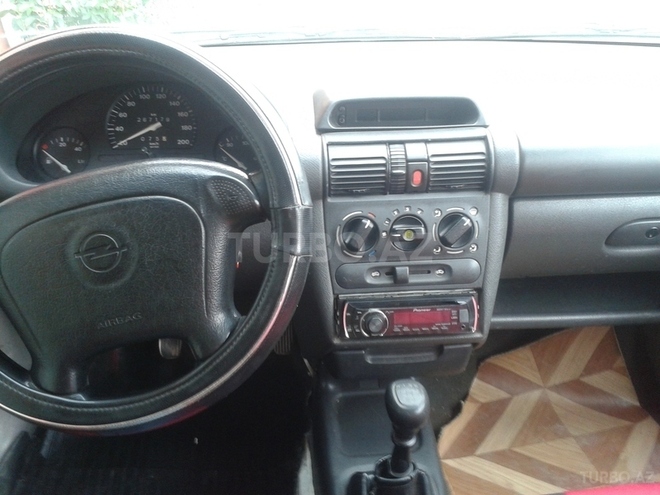 Opel Corsa 1994, 255,000 km - 1.2 l - Bakı