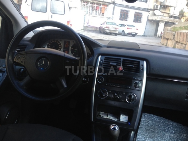 Mercedes B 180 2007, 250,000 km - 2.0 l - Bakı
